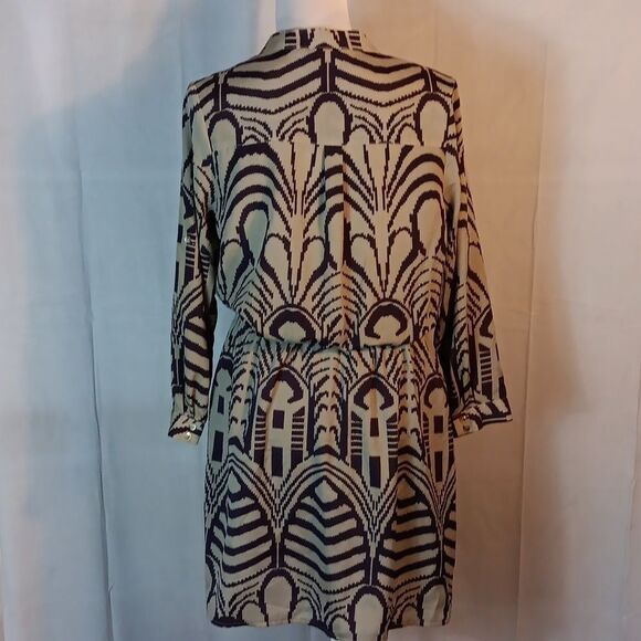Ellison Chic Patterned Dress - Picture 3 of 7